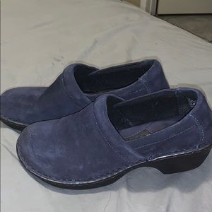 Navy Blue Suede BOC clogs